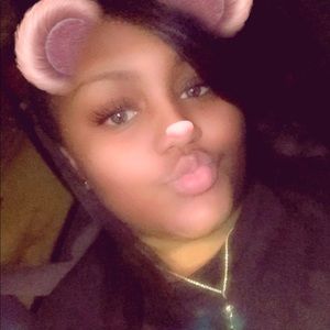 Meet your Posher, Alycea